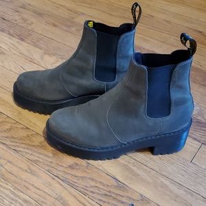 Dr Martens Rommety Chelsea boots